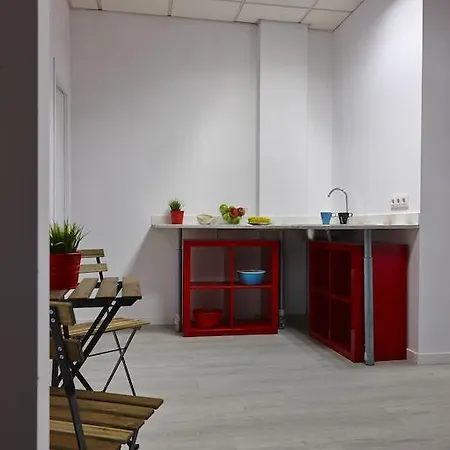 Pil Pil Hostel *